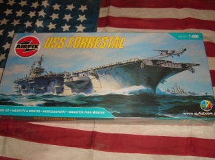 Airfix A08201 USS Forrestal